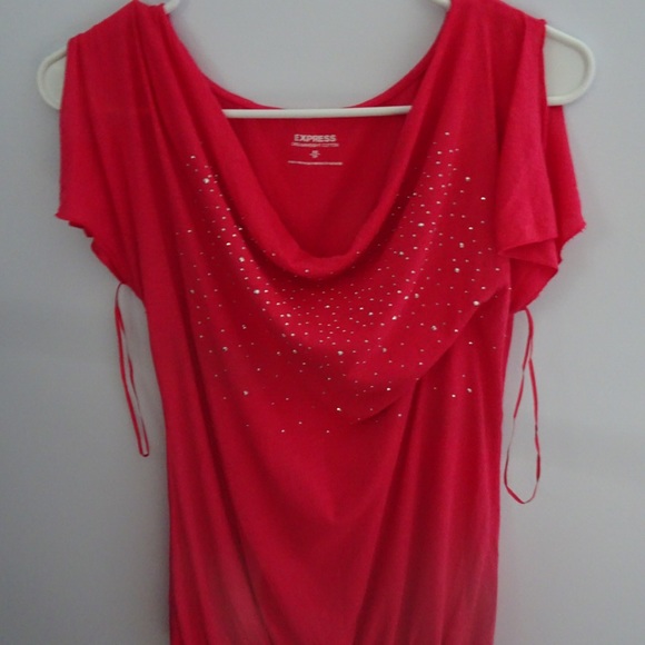 Express top - Picture 1 of 4